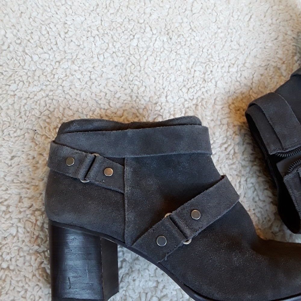 Sole Society | Dariela Gray Booties Grunge - Picture 3 of 6